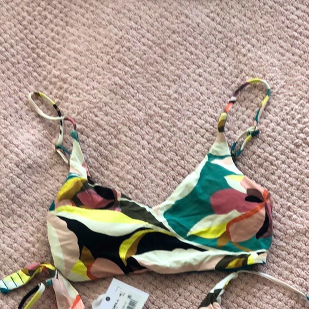 O’Neill swim top